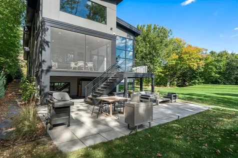 746 Peninsula Point Road Shakopee MN 55379