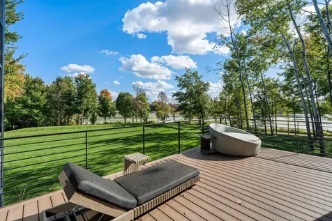 746 Peninsula Point Road Shakopee MN 55379