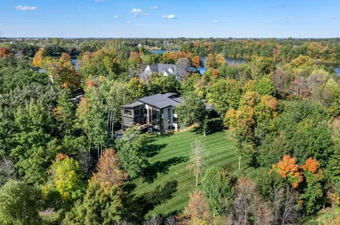 746 Peninsula Point Road Shakopee MN 55379