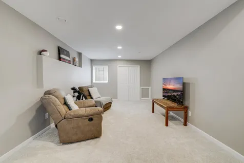 14995 Chestnut Lane Savage MN 55378