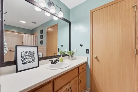 809 White Oak Court New Brighton MN 55112