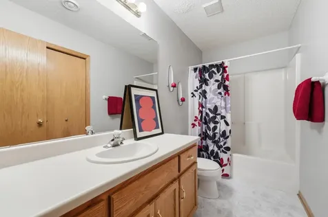 809 White Oak Court New Brighton MN 55112