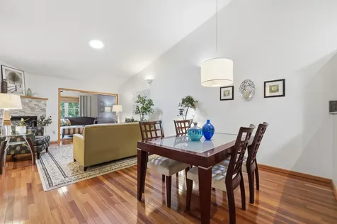 809 White Oak Court New Brighton MN 55112