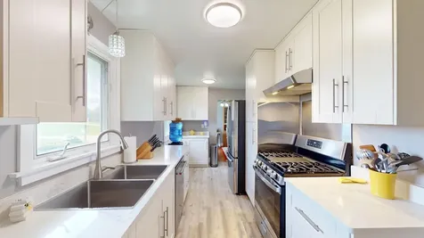 1402 Marie Avenue Albert Lea MN 56007