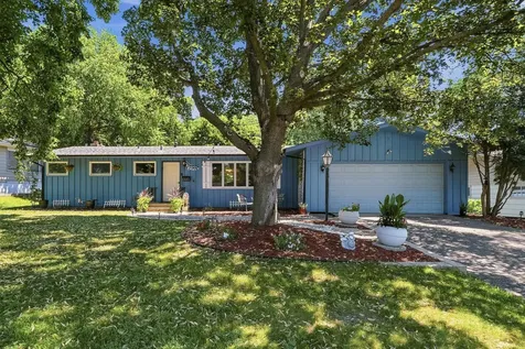 9101 Upton Avenue S Bloomington MN 55431