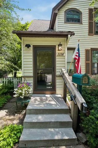 1114 Gibbs Avenue Saint Paul MN 55108