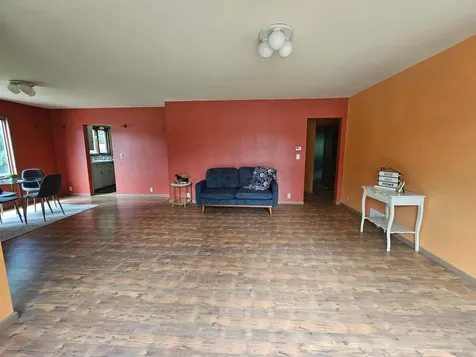 237 E Nelson Avenue Warren MN 56762