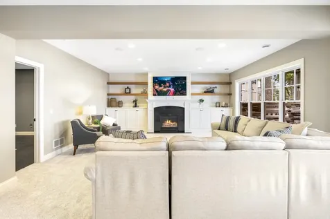 9934 199th Street W Lakeville MN 55044
