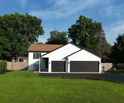 2011 Lake View Drive Prior Lake MN 55352