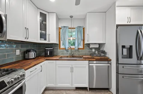 1791 Atlantic Street Maplewood MN 55109