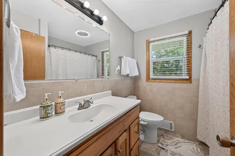 1791 Atlantic Street Maplewood MN 55109