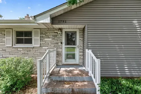 1791 Atlantic Street Maplewood MN 55109