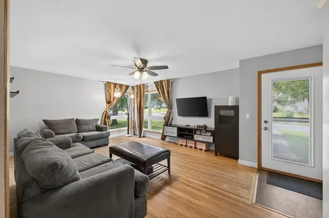 1791 Atlantic Street Maplewood MN 55109