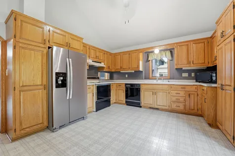 1827 Hydram Avenue N Oakdale MN 55128