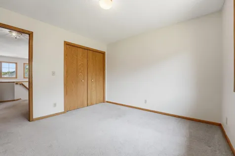 1827 Hydram Avenue N Oakdale MN 55128