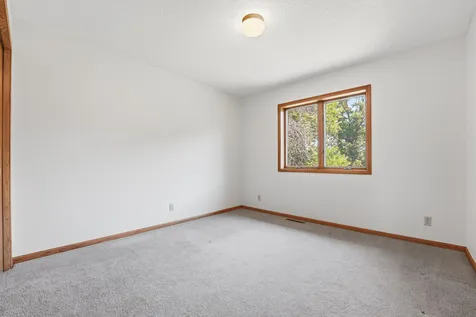 1827 Hydram Avenue N Oakdale MN 55128