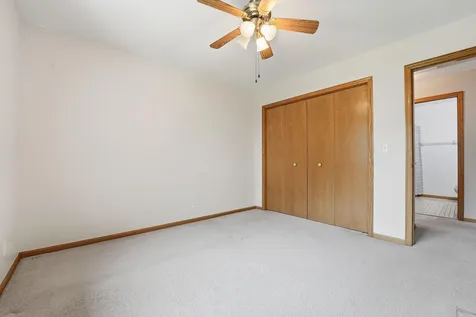 1827 Hydram Avenue N Oakdale MN 55128