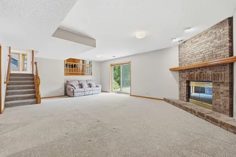 1827 Hydram Avenue N Oakdale MN 55128
