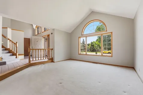 1827 Hydram Avenue N Oakdale MN 55128