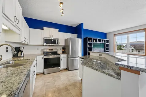 20651 Hampshire Way Lakeville MN 55044