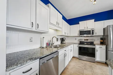 20651 Hampshire Way Lakeville MN 55044