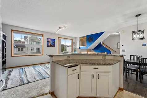 20651 Hampshire Way Lakeville MN 55044