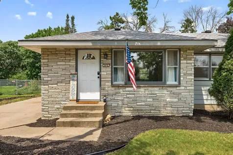 409 Manor Drive NE Spring Lake Park MN 55432