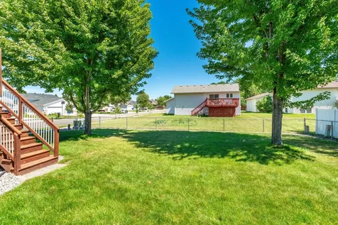 624 29th Street N Moorhead MN 56560
