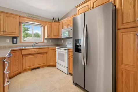 624 29th Street N Moorhead MN 56560