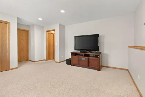 624 29th Street N Moorhead MN 56560
