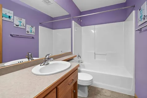 624 29th Street N Moorhead MN 56560