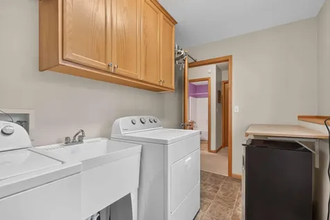 624 29th Street N Moorhead MN 56560