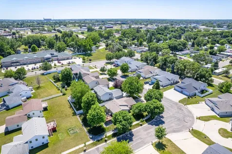 624 29th Street N Moorhead MN 56560