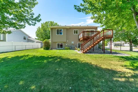 624 29th Street N Moorhead MN 56560