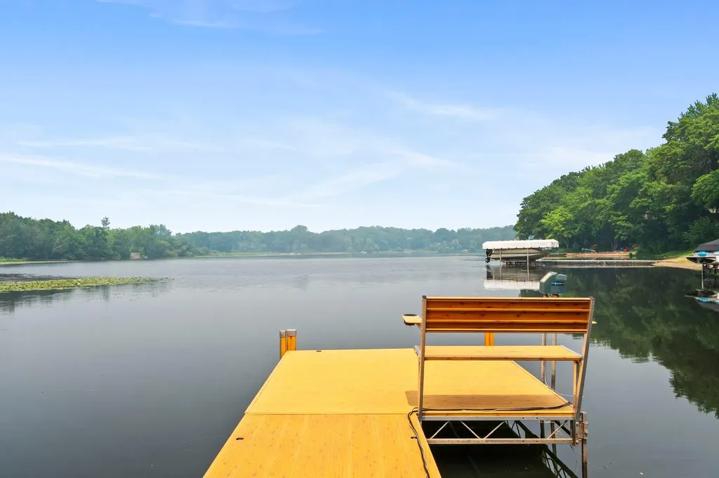 7920 Hill Trail N Lake Elmo MN 55042