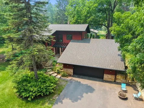 7920 Hill Trail N Lake Elmo MN 55042