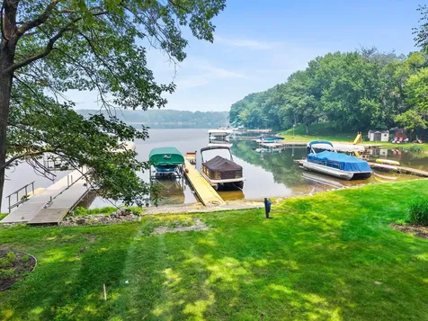7920 Hill Trail N Lake Elmo MN 55042