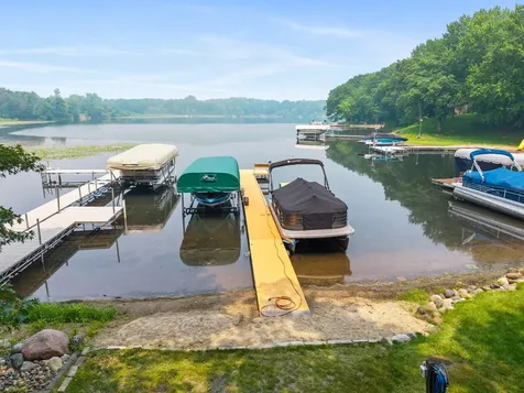 7920 Hill Trail N Lake Elmo MN 55042