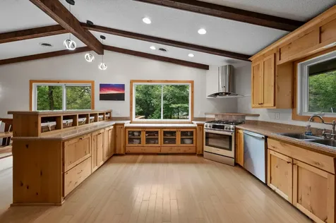 7920 Hill Trail N Lake Elmo MN 55042