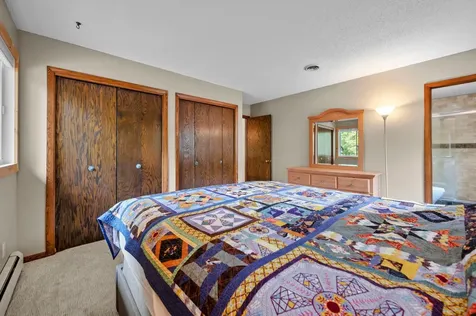 7920 Hill Trail N Lake Elmo MN 55042