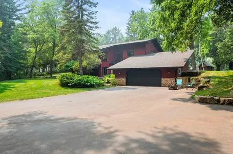 7920 Hill Trail N Lake Elmo MN 55042