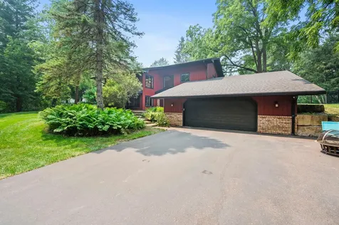 7920 Hill Trail N Lake Elmo MN 55042