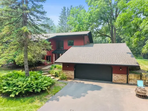 7920 Hill Trail N Lake Elmo MN 55042