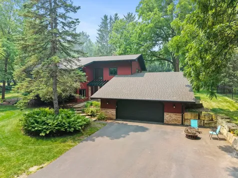 7920 Hill Trail N Lake Elmo MN 55042