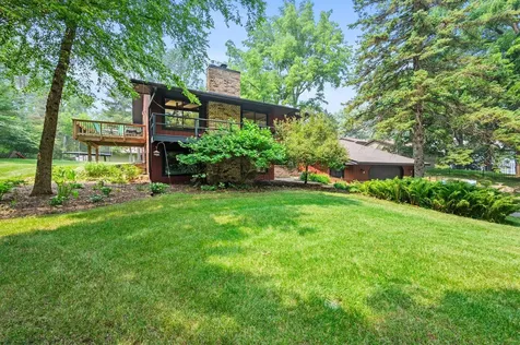 7920 Hill Trail N Lake Elmo MN 55042