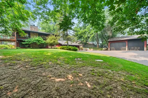 7920 Hill Trail N Lake Elmo MN 55042