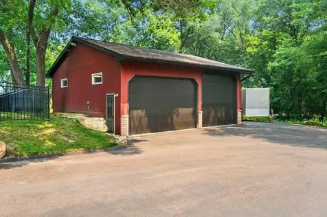7920 Hill Trail N Lake Elmo MN 55042