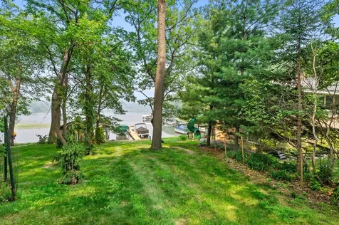 7920 Hill Trail N Lake Elmo MN 55042
