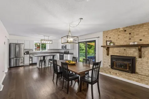 1848 Evergreen Draw Woodbury MN 55125