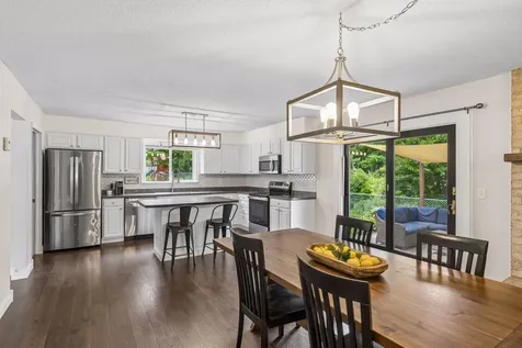 1848 Evergreen Draw Woodbury MN 55125